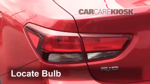 2018 Kia Rio S 1.6L 4 Cyl. Sedan Éclairage Feux de position arrière (remplacer ampoule)